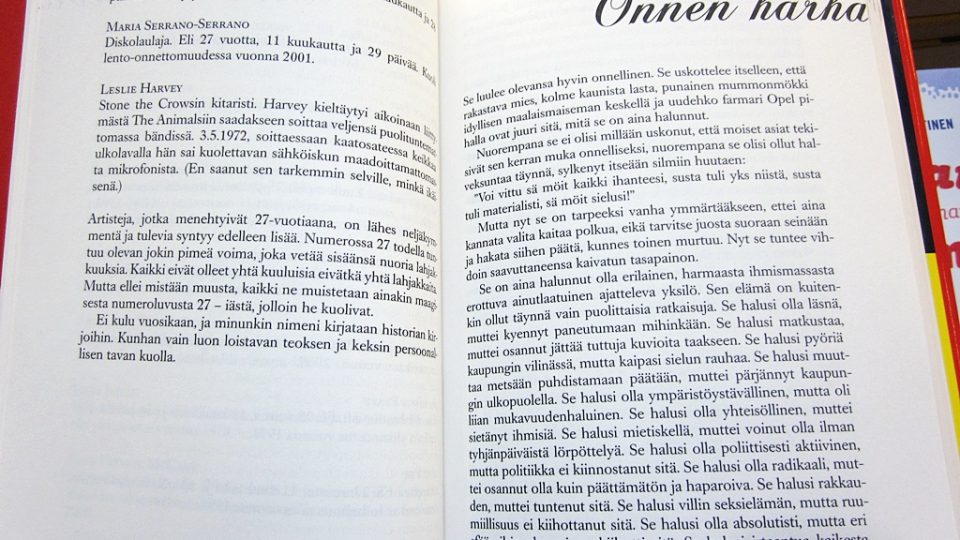 Kniha Alexandry Salmely ve finském knihkupectví