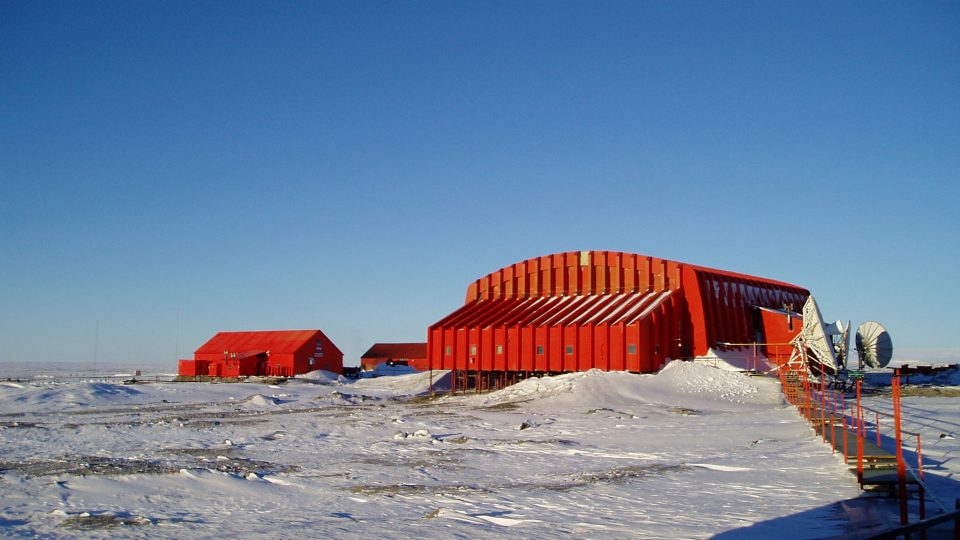 Polární stanice na Antarktidě