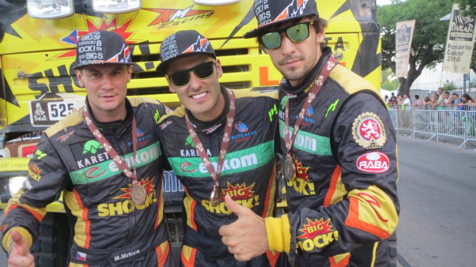 Martin Macík s posádkou dojel poprvé do cíle | foto: Jan Říha, Český rozhlas Martin Macík s posádkou dojel poprvé do cíle