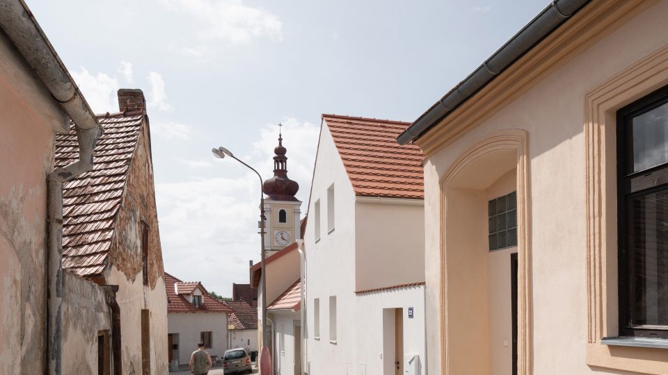 Dům Na Kozině od architektů Barbory a Jiřího Weinzettlových, který získal Českou cenu za architekturu pro rok 2022