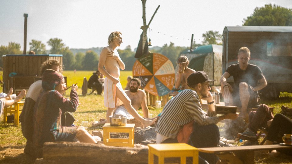 Ze saunového festivalu Hiki Joki. Zorganizovali ho kamarádky Natálií a Anetou ze sauny NUUK v Hradci Králové