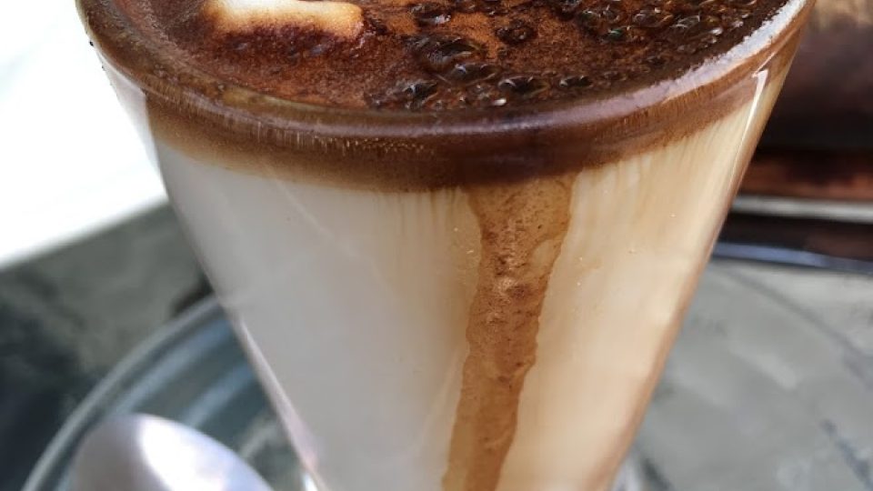 I takhle může vypadat etiopská káva-machiato