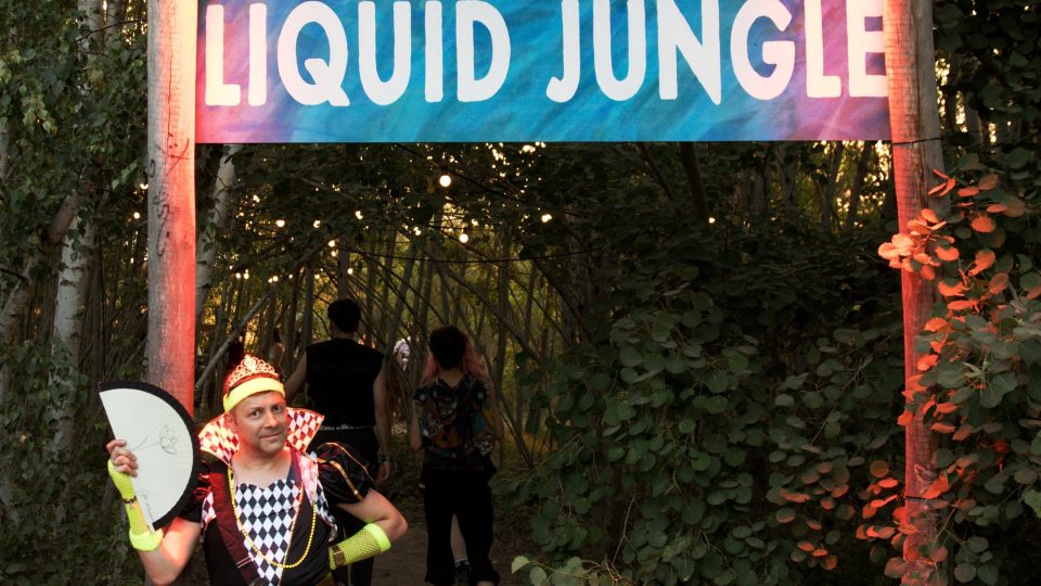 Liquid jungle