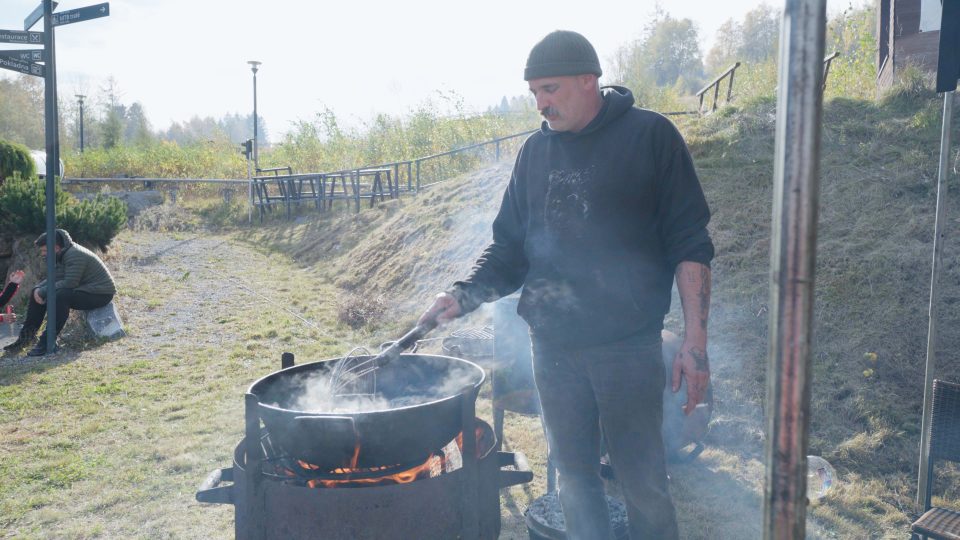 O jídle a ohni s Hugo Hromasem