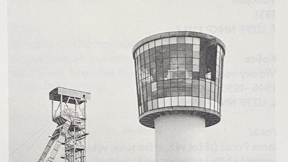 Důl Paskov (těžní věž) v publikaci Hledání univerzality. Kontexty průmyslové architektury v Československu 1945–1992