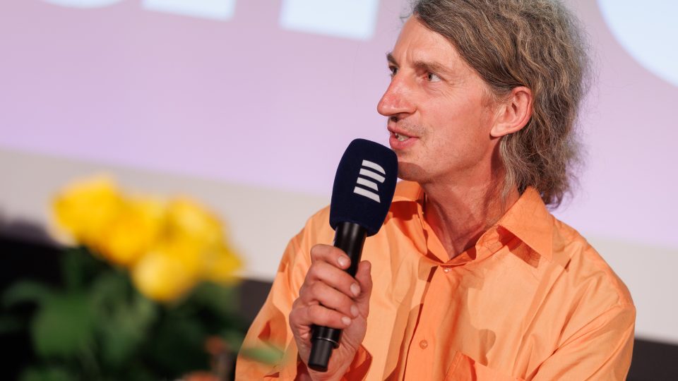 Poslechněte si záznam živého Podhoubí z letošního 29. ročníku Mezinárodního festivalu dokumentárních filmů v Jihlavě | foto: Jiří Šeda Poslechněte si záznam živého Podhoubí z letošního 29. ročníku Mezinárodního festivalu dokumentárních filmů v Jihlavě