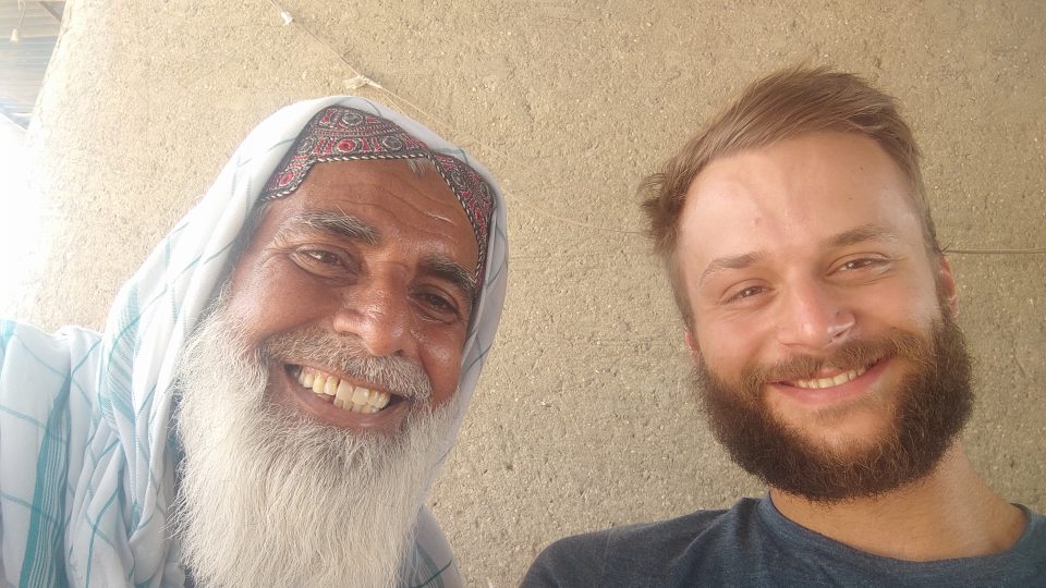 Karáčí, Pákistán – fotka se starým mužem