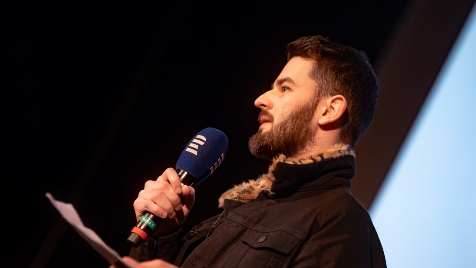 Garantem večera se stal redaktor a moderátor Radia Wave Filip Titlbach. Kompot Song roku 2018 ve Venuši ve Švehlovce