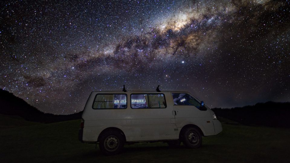 East Cape, Mléčná dráha a Manuelin obytný vůz přezdívaný Oby-van, Nový Zéland