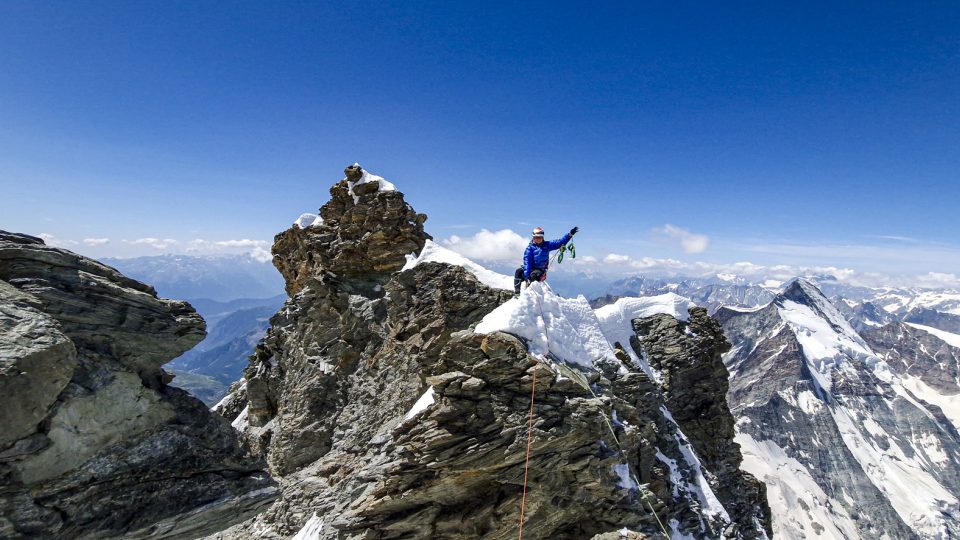 Matterhorn. Letos je opravdu hodně sněhu na Lion Ridge