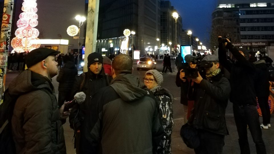 Checkpoint Charlie během prohlídky