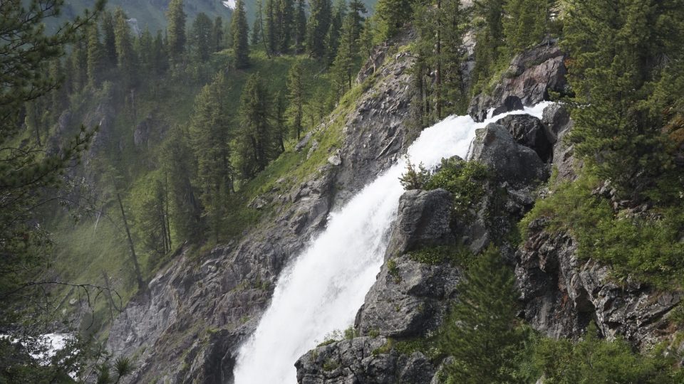 Scenerie Altaje – vodopád Kokkol