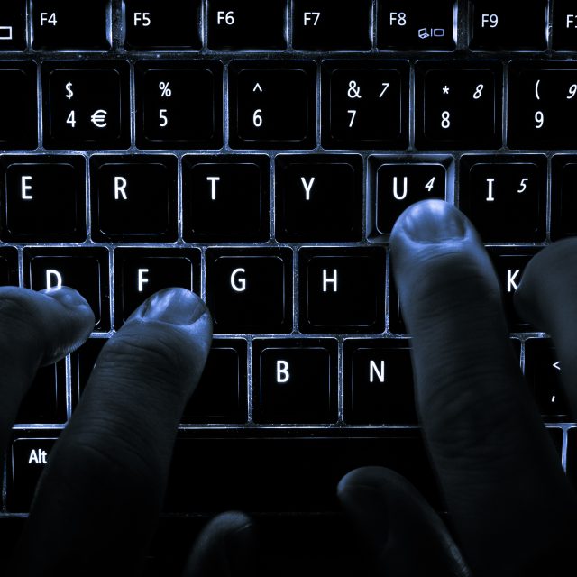 Hacker,  ilustrační foto | foto: Creative Commons Attribution-ShareAlike 4.0 International