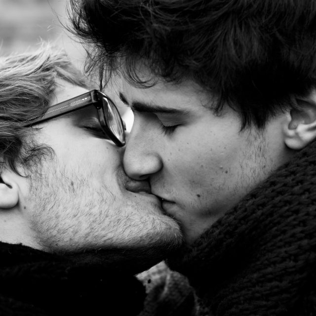 Nevadí mi,  že někteří gayové chtějí bojkotovat Grindr. Vadí mi ale,  že ho chtějí bojkotovat kvůli tomu,  že by jeho šéf mohl nemít stejný světonázor jako oni | foto: Creative Commons Attribution-NonCommercial-NoDerivs 2.0 Generic,  Philippe Leroyer