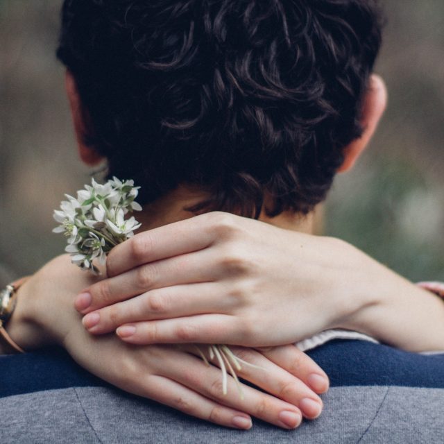 První lásky. Jaká byla ta vaše? Poslechněte si romantické i bolavé vzpomínky na první vztahy | foto: Pexels,  CC0 1.0