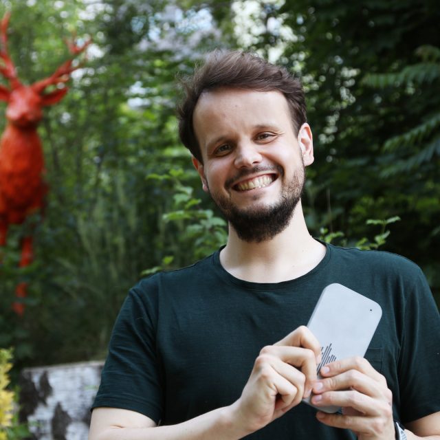 Petr Bouška s cenou Podcast roku. Balanc ji v roce 2022 získal v kategorii Osobní rozvoj a vzdělávání | foto: Tereza Kunderová,  Český rozhlas