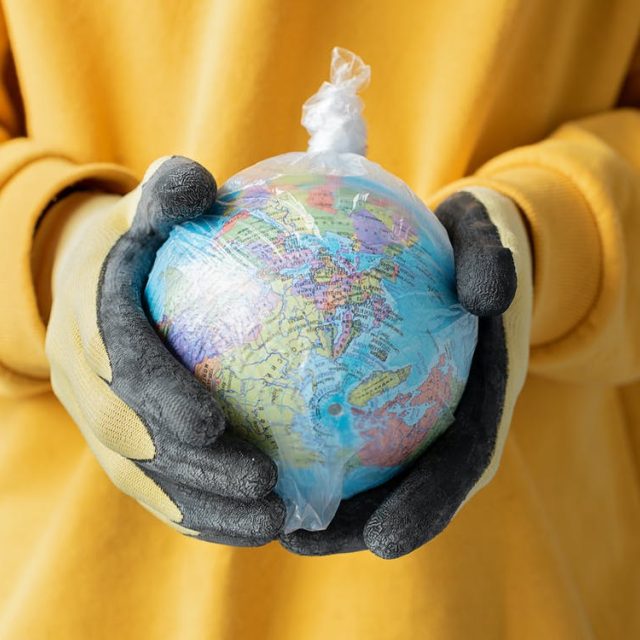 Jak přimět stát k větší klimatické zodpovědnosti? | foto: Mikhail Nilov,  Pexels,  Licence Pexels