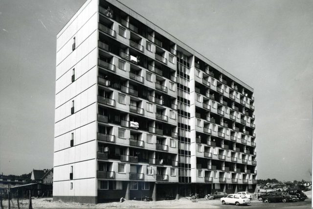 V. Hilský,  O. Jurenka – výškový mezonetový dům v Kladně – Sítné,  1967–70 | foto:  Paneláci