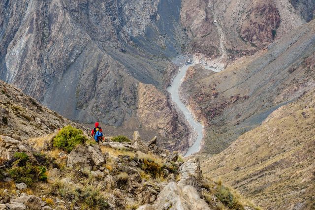 Bigwater v Kyrgyzstánu. Sedm elitních kajakářů se spojilo,  aby sjeli divokou řeku Sary Jaz v horských kaňonech Kyrgyzstánu | foto: Jakub Šedivý