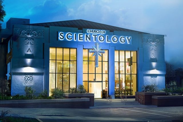 Scientologický kostel v Los Angeles | foto:  Scientology Media,  Creative Commons Attribution-Share Alike 2.0 Generic