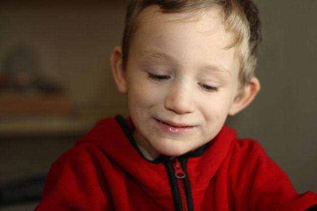 Autistický chlapec | foto: Creative Commons Attribution 2.0 Generic,  Scott Vaughan