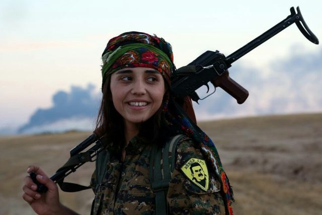 Bojovnice z kurdských milicí YPG   | foto: Creative Commons Attribution 2.0 Generic,   Kurdishstruggle
