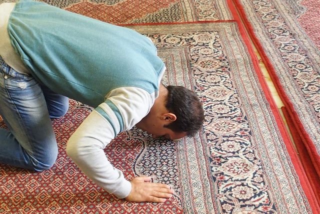 Islámská modlitba v mešitě | foto: Fotobanka Pixabay