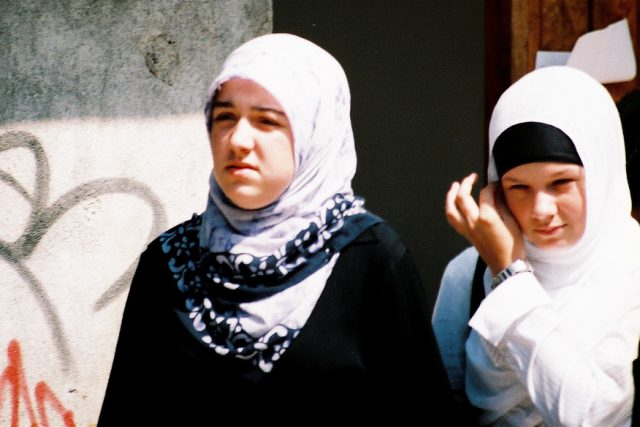 Muslimské dívky | foto: Creativ Commons Attribution-NonCommercial 2.0 Generic,  Kashfi Halford