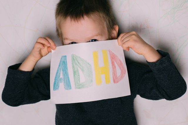 „Probíhá to všechno strašně rychle,  že nemáte čas na nic. Ani se litovat, “ popisuje rodičovství dětí s ADHD Martincová  (snímek je pouze ilustrační) | foto: Shutterstock