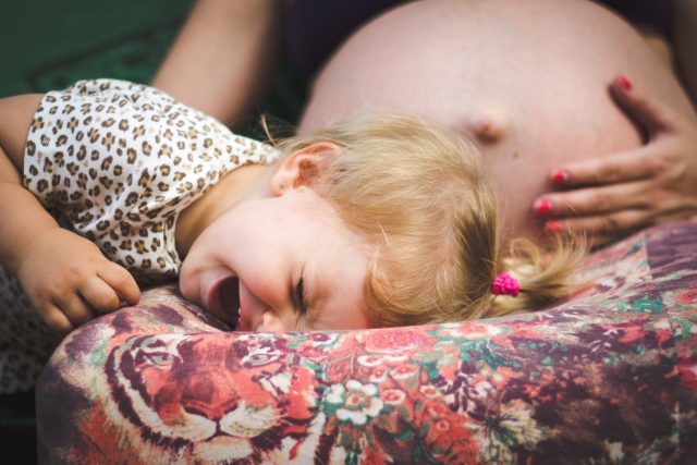 Dítě - pláč - matka - těhotenství | foto: Pexels,  CC0 1.0