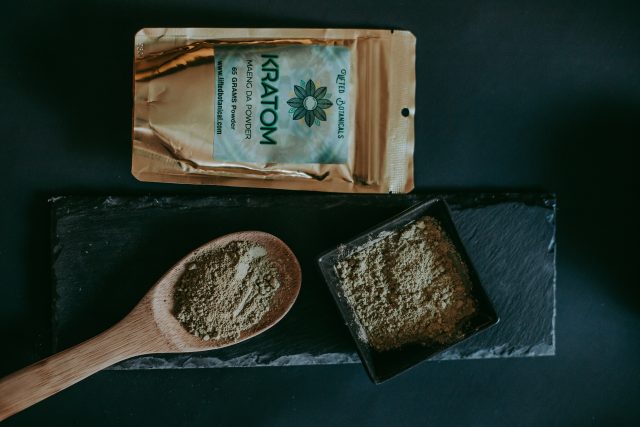 Co je kratom,  jaká má rizika a jak ho užívat bezpečně?  | foto: Pexels,  Licence Pexels