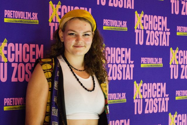 Sedmnáctiletá Katarína chce na Slovensku zůstat a učit. Její kamarádi se jí ale diví | foto: Aneta Martínková,  Český rozhlas