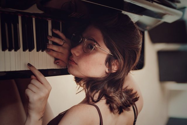 piano,  nuda,  smutek | foto: Pexels,  CC0 1.0