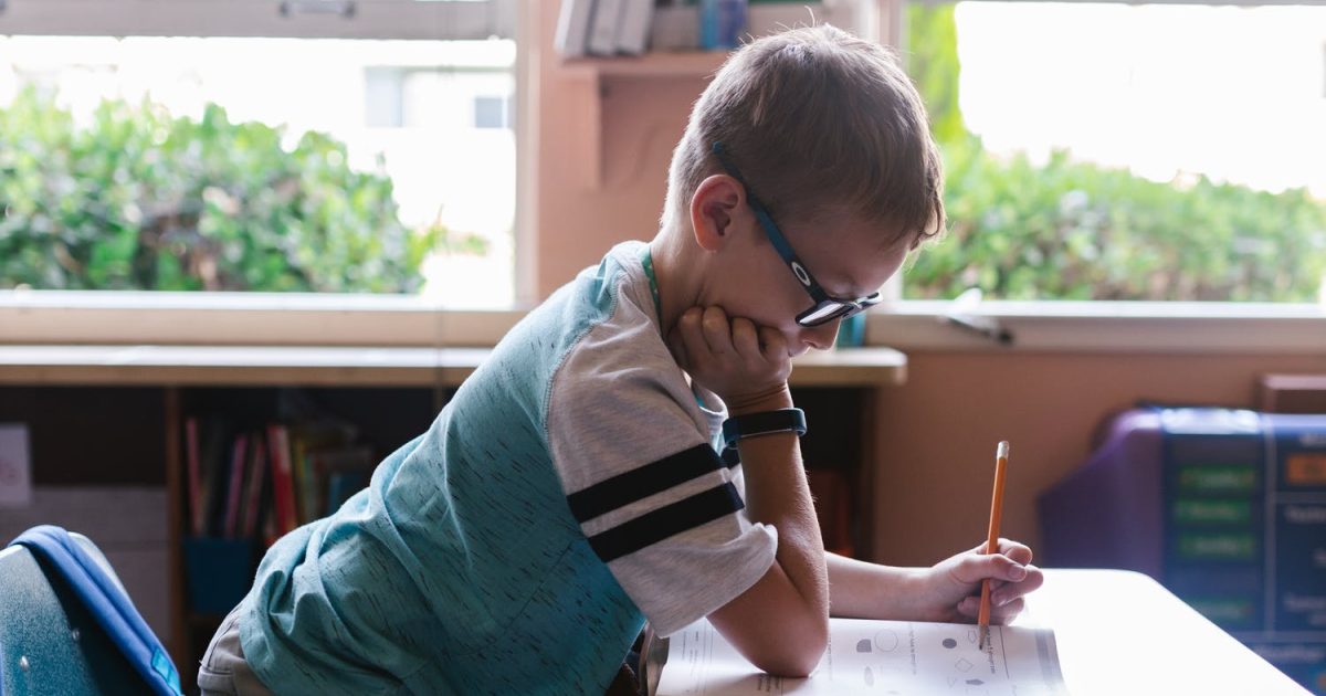 De tous les pays du monde développé, ce sont les élèves tchèques qui aiment le moins aller à l’école.  Pourquoi?