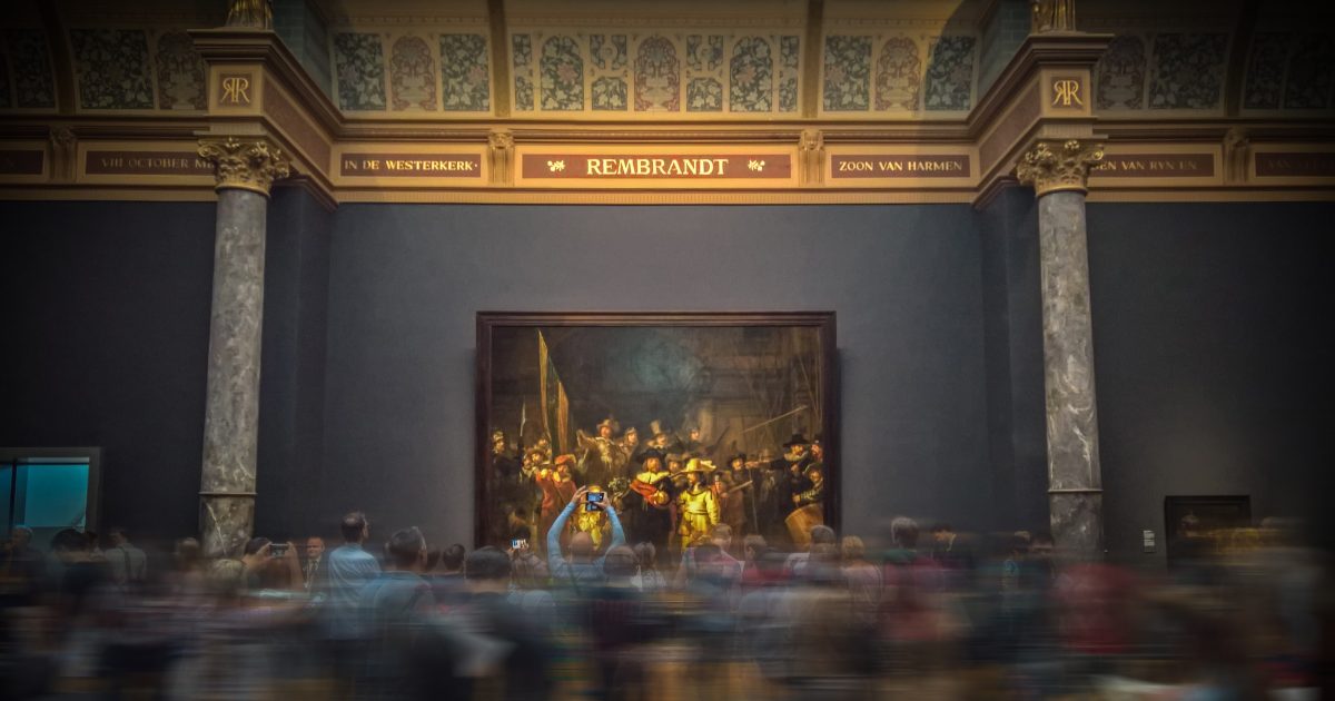 Secondo l’analisi, il dipinto dimenticato “L’Adorazione dei Re” è stato realizzato da Rembrandt.  Forse vale 18 milioni di dollari